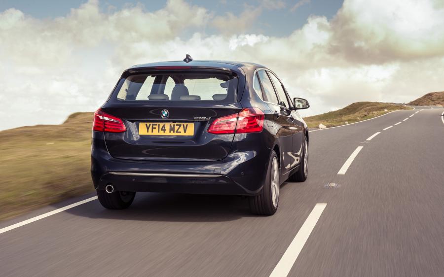  BMW 218d Active Tourer 2014 года  (UK) (фото 17 из 85)